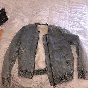 Jean bomber jacket with fluffy material inside